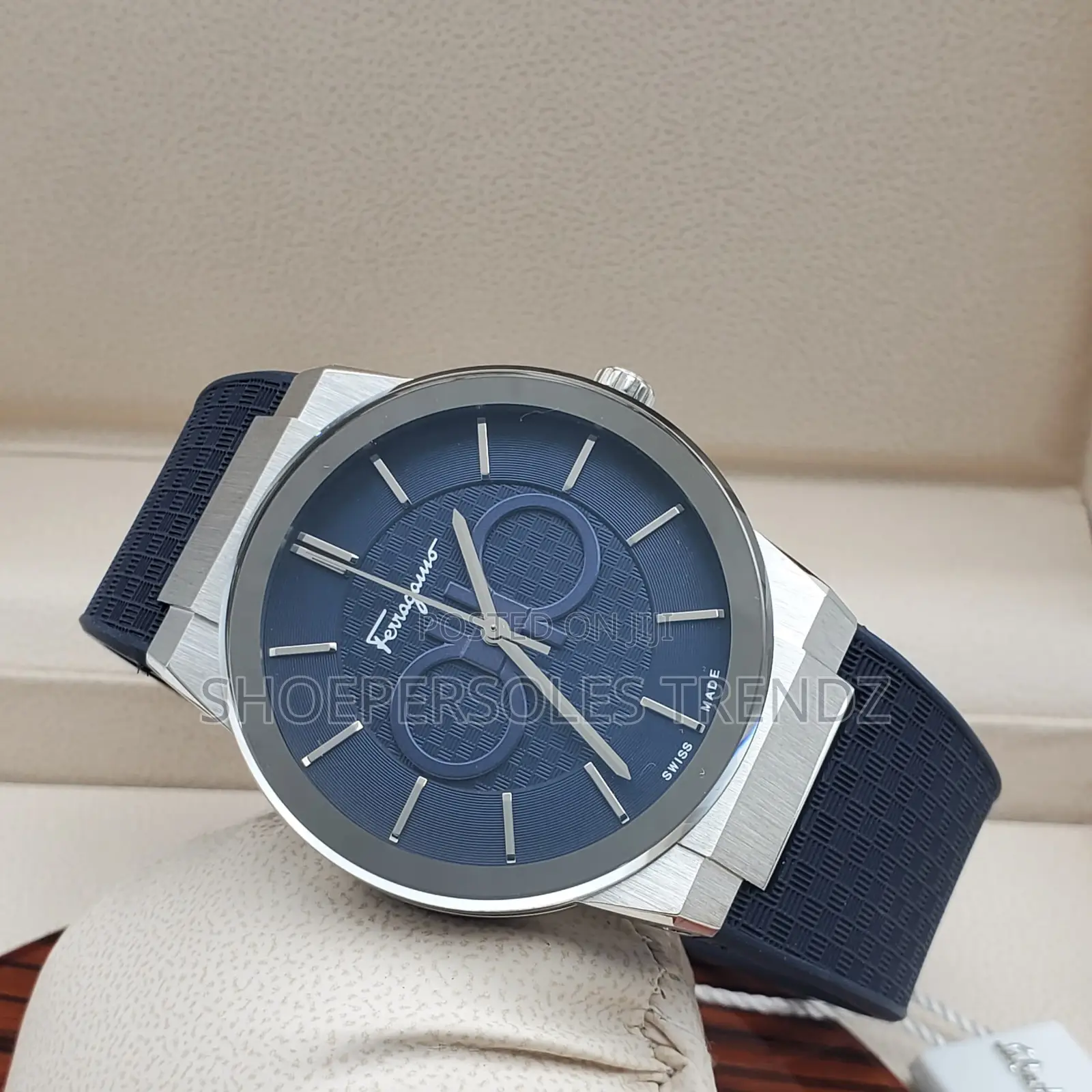 Ferragamo Unisex Rubber Strap Wristwatches