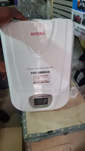 Hydra Automatic Voltage Regulator TSD-10000 Va With a 10KVA