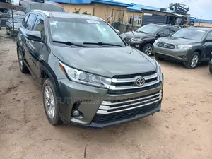 Toyota Highlander 2014 Green