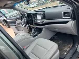 Toyota Highlander 2014 Green