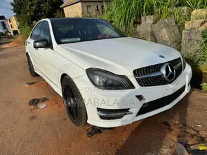 Mercedes-Benz C300 2010 White