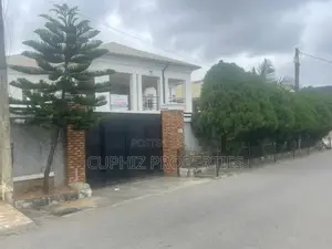 7bdrm Duplex in Apple Junction for sale