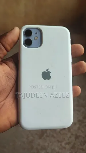 Apple iPhone 11 64 GB Purple