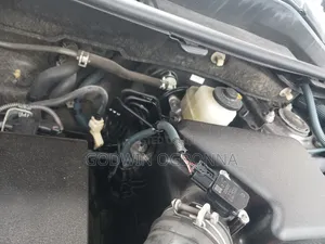 Toyota RAV4 Limited AWD (2.5L 4cyl 6A) 2013