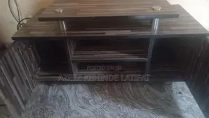 Neatly Used TV Console / TV Stand. Fit 32-55 Inches