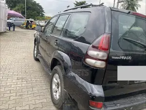 Toyota Land Cruiser Prado 2006 Black