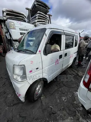 Suzuki Every 2012 White