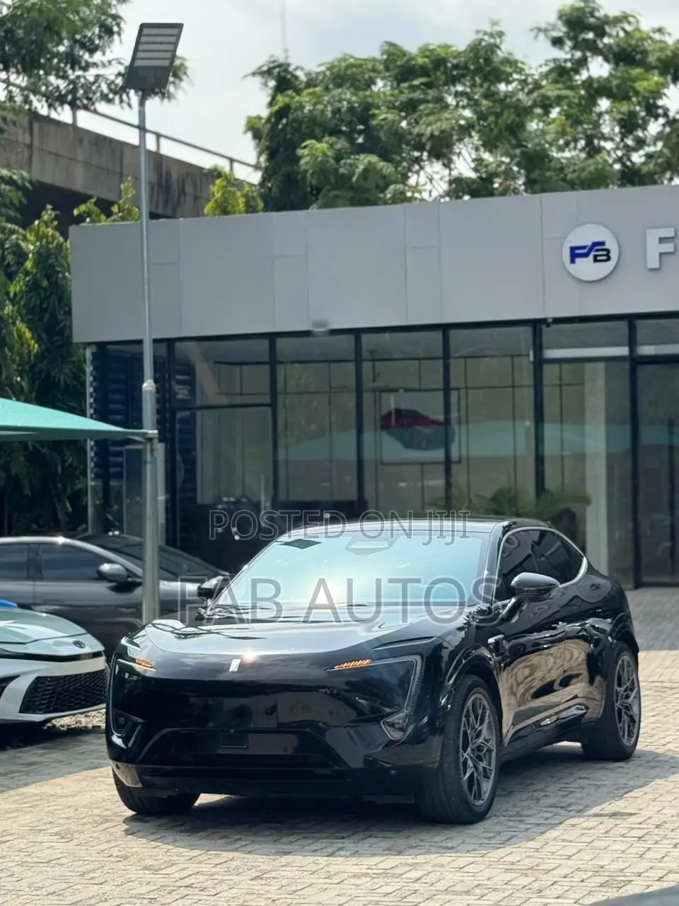 New Avatr 11 2025 Black