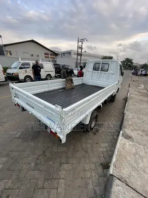 Mazda Bongo 2010 White