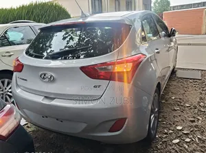 Hyundai Elantra Value Edition Sedan FWD (1.8L 4cyl 6A) 2016 Silver