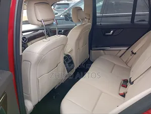 Mercedes-Benz GLK-Class Base GLK 350 4dr 4x2 (3.5L 6cyl 7A) 2015 Red
