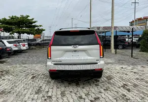 Cadillac Escalade Sport Platinum 4WD 2024 White