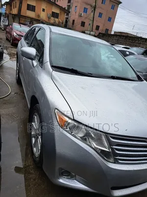 Toyota Venza 2011 Silver