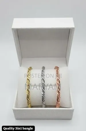 "3-in-1 Twisted Bangle Set