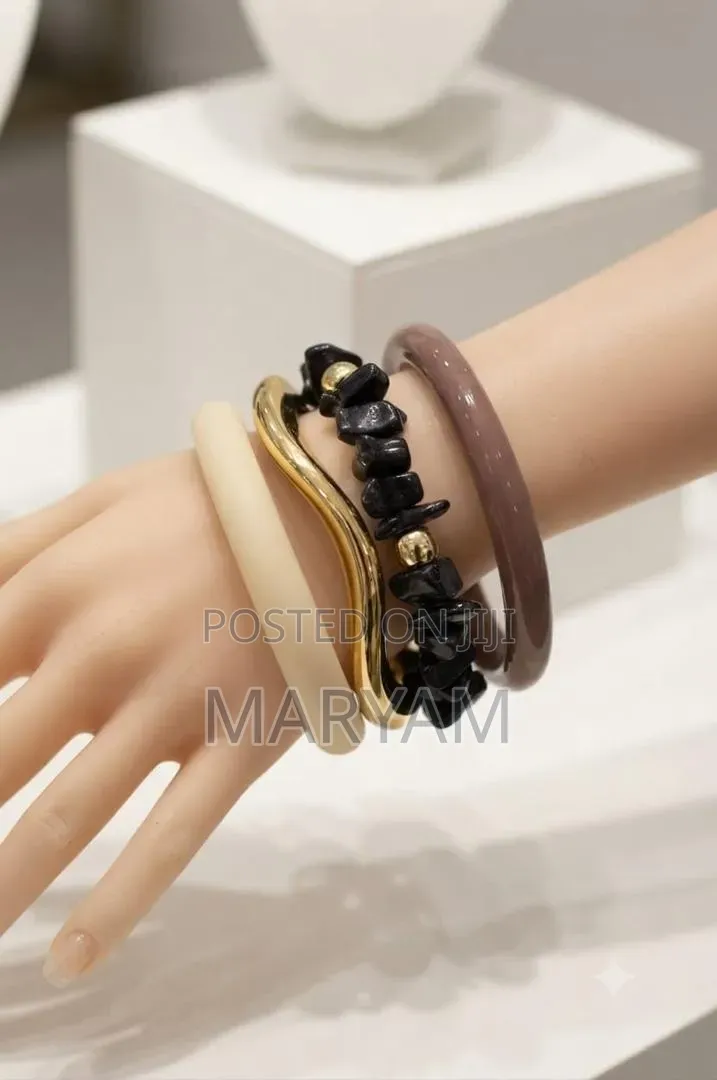 Marble-Effect Acrylic Bangle Stack Set