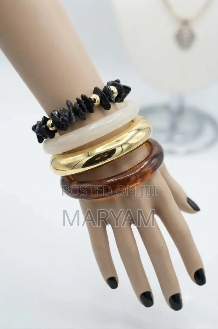 Marble-Effect Acrylic Bangle Stack Set