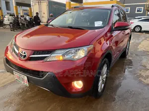 Toyota RAV4 Limited 4dr SUV AWD (2.5L 4cyl 6A) 2015 Red