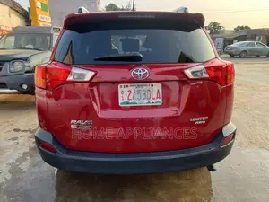 Toyota RAV4 Limited 4dr SUV AWD (2.5L 4cyl 6A) 2015 Red