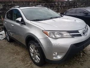 Toyota RAV4 Limited AWD (2.5L 4cyl 6A) 2013 Silver