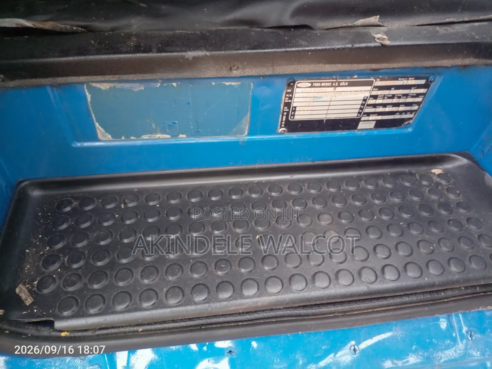 Ford Transit 2000 Blue