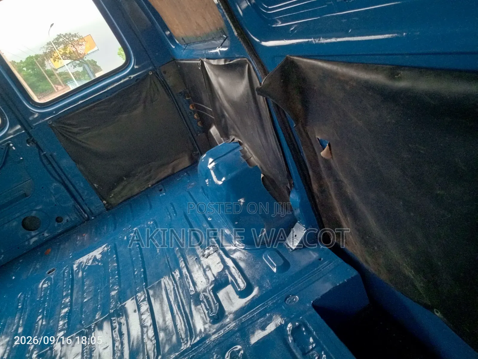 Ford Transit 2000 Blue