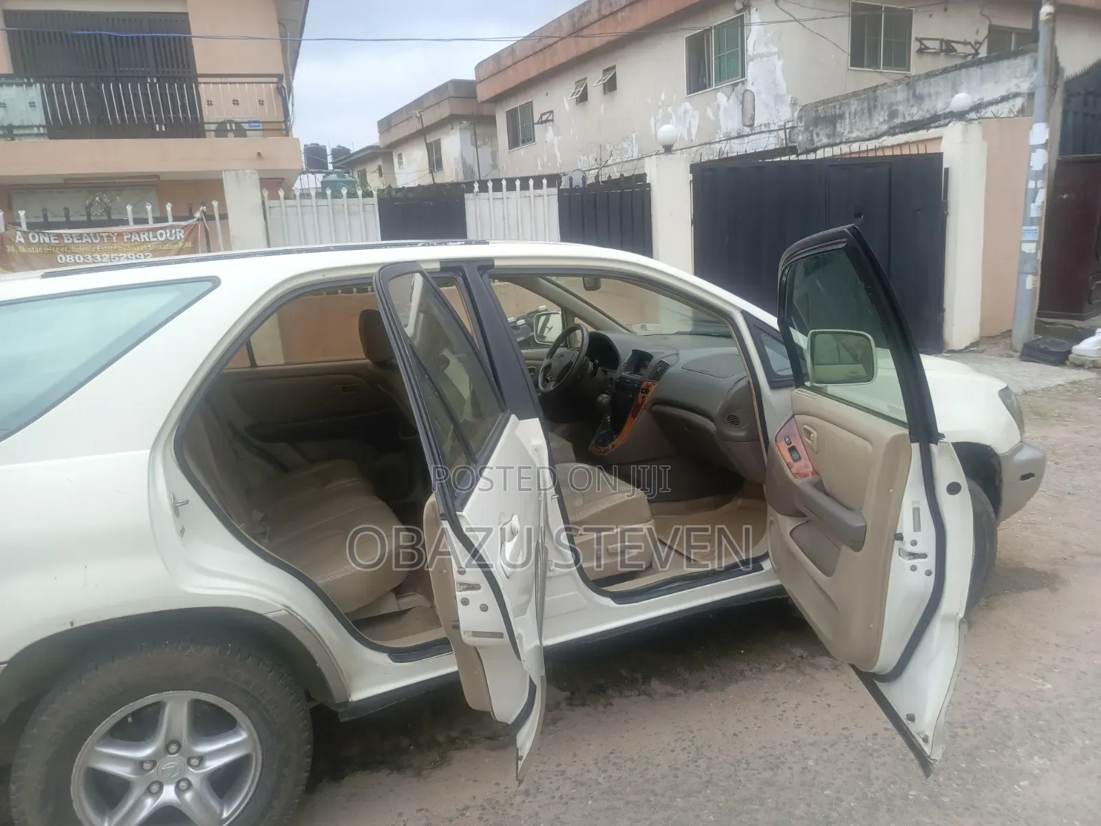 Lexus RX 2000 White
