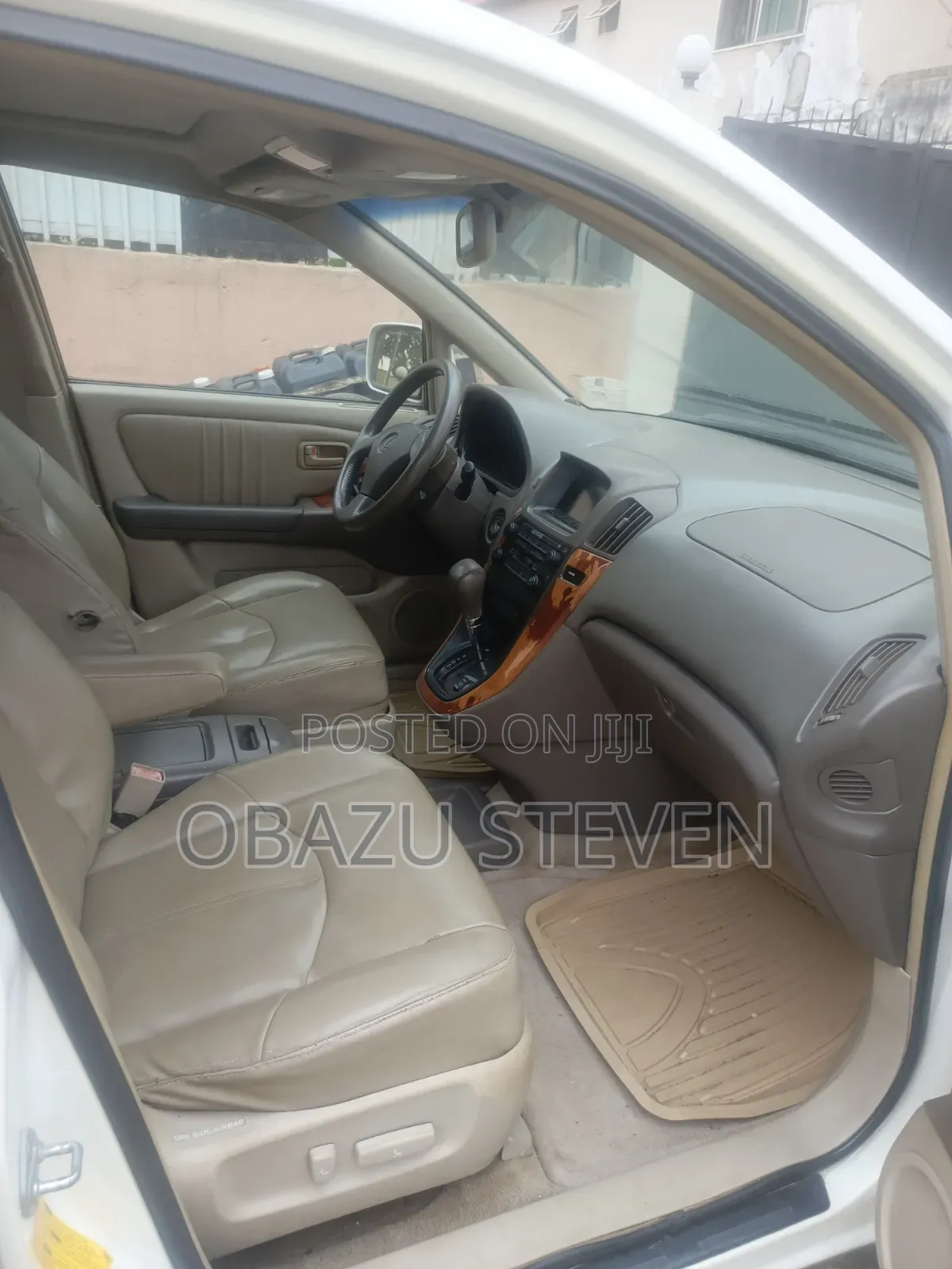 Lexus RX 2000 White