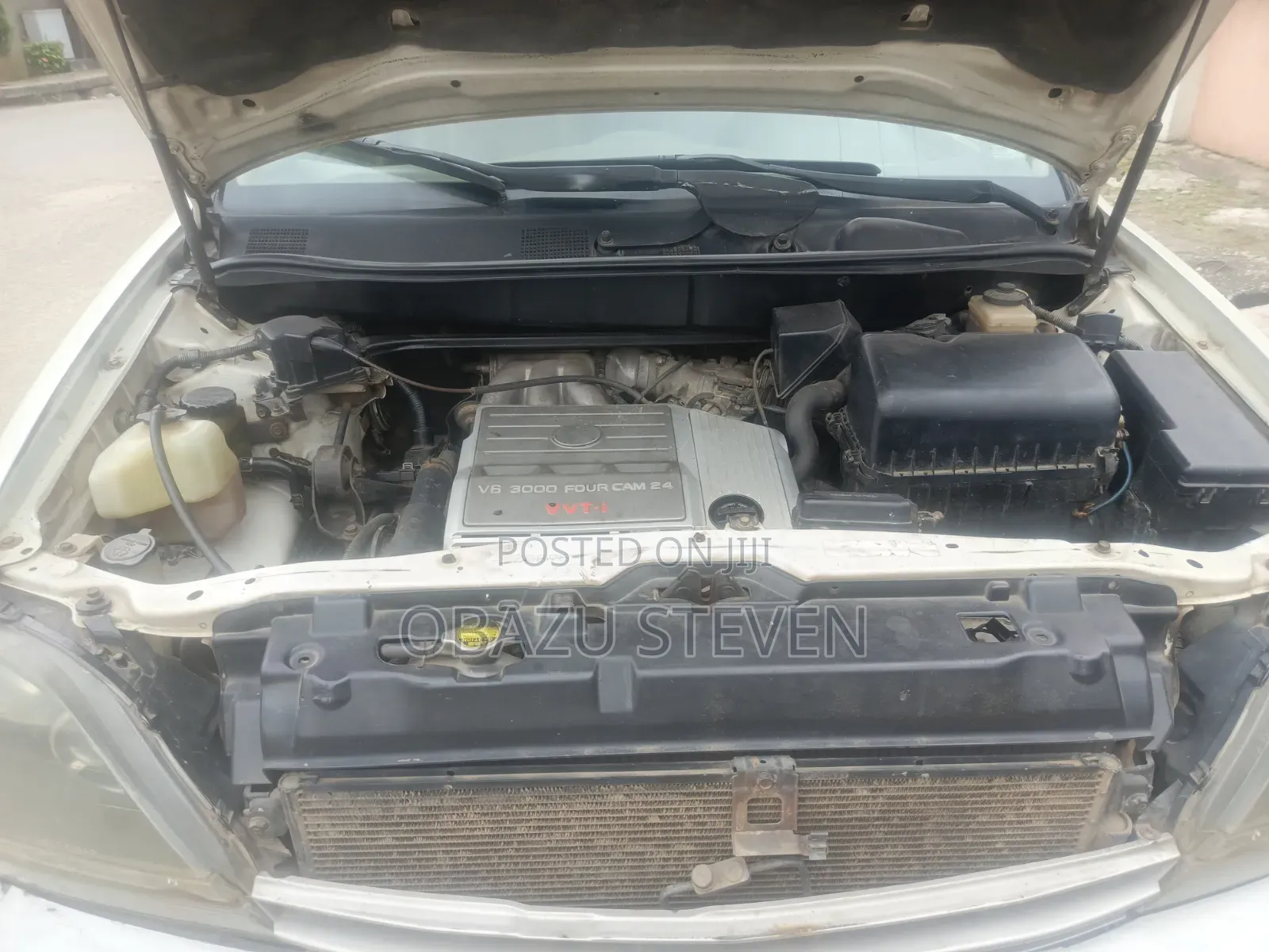 Lexus RX 2000 White