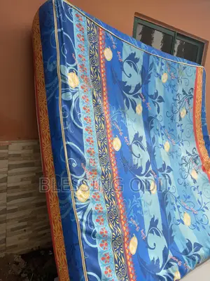 6by6 Mattress With 2pillows
