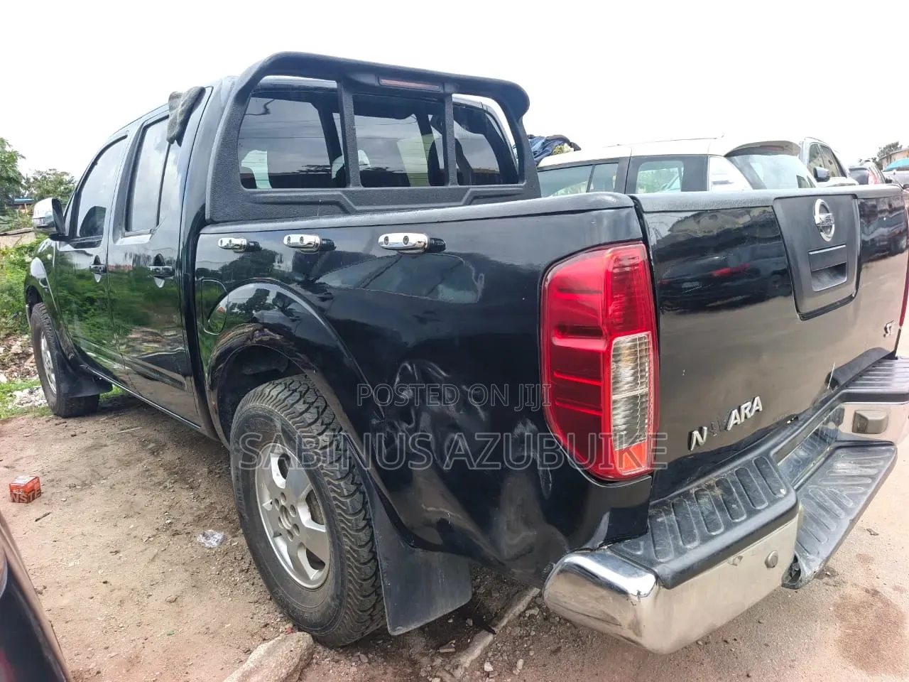 Nissan Navara 2013 Black