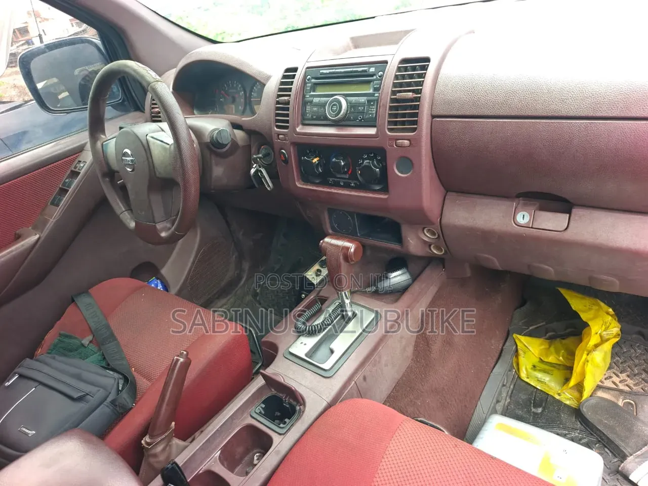 Nissan Navara 2013 Black
