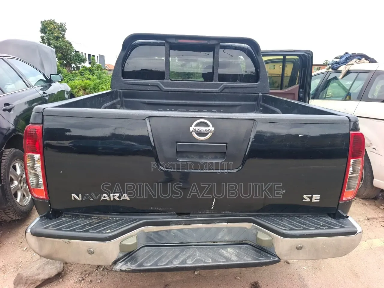 Nissan Navara 2013 Black