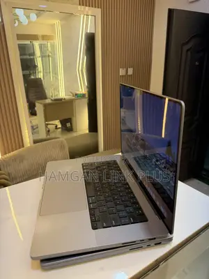 Laptop Apple MacBook Pro 2021 M1 16GB Apple M1 Pro SSD 1T