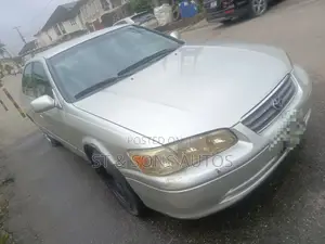 Toyota Camry 2001 Silver