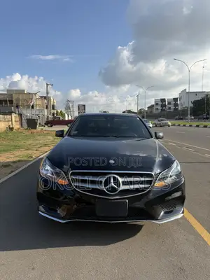 Mercedes-Benz E350 Base 4Matic Sedan AWD (3.5L 6cyl 7A) 2014 Black