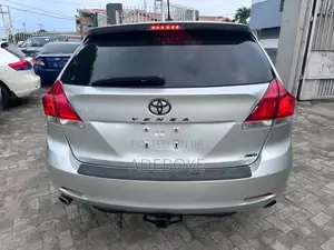 Toyota Venza 2011 Silver