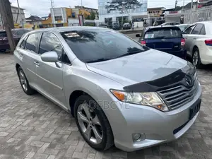 Toyota Venza 2011 Silver