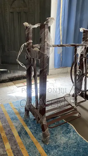 Butterfly Machine Leg