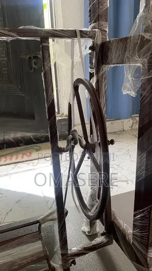 Butterfly Machine Leg