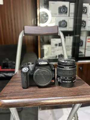 Canon 1000D Photo Camera