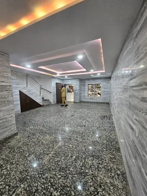4bdrm Duplex in Zone B for rent