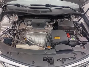 Toyota Camry XLE 4dr Sedan (2.5L 4cyl 6A) 2013 Silver