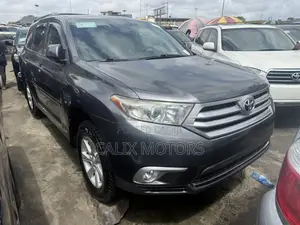 Toyota Highlander 2012 Gray