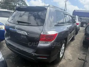Toyota Highlander 2012 Gray
