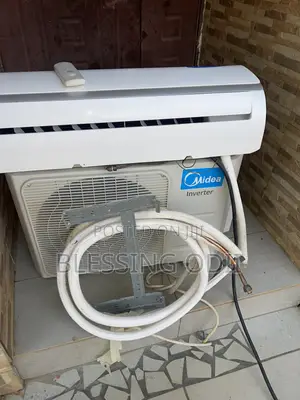 Midea 1.5hp Inverter AC With Accessories