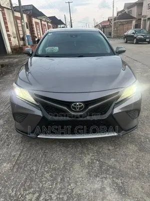Toyota Camry XSE V6 FWD (3.5L 6cyl 8AM) 2018 Gray