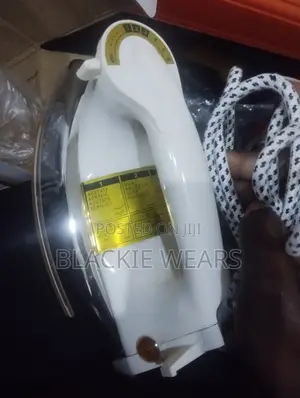 Dry Iron for Professional Laundry Use
