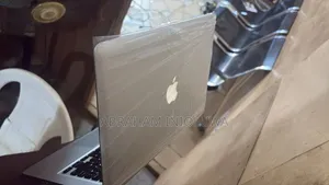 Laptop Apple MacBook Pro 2010 6GB Intel Core i5 SSD 128GB