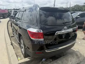 Toyota Highlander 2013 Black