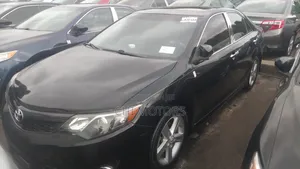 Toyota Camry SE 4dr Sedan (2.5L 4cyl 6A) 2013 Black